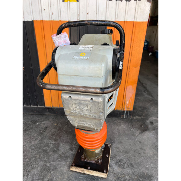Compactadora Mikasa MTX70 usado
